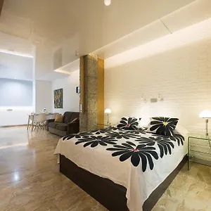 https://suites-garden-loft-andy-warhol.in-canary-islands.com